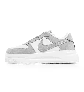کفش ورزشی زنانه Nike