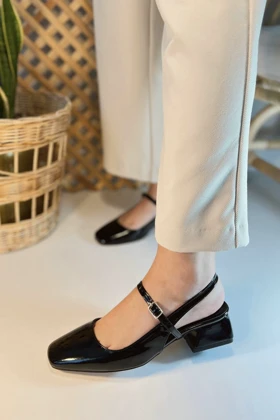 کفش پاشنه‌بلند کلاسیک زنانه polka-store polka-store