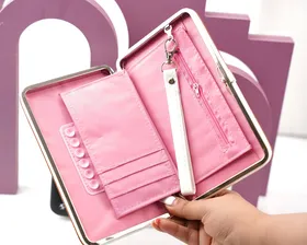 کیف پول زنانه
