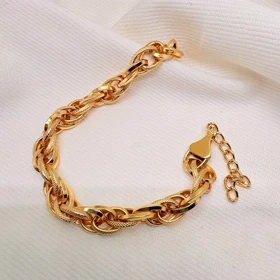 دستبند برند شین مدل «تابش زرین» | با آبکاری طلای 24 عیار و بافت برجسته