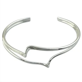 تکدست زنانه مدل مانیا طرح موج مینیمال نقرهای