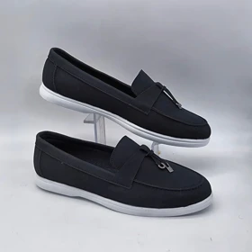 کالج مخملی جیر منگوله‌دار