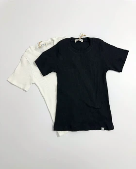 تیشرت یقه گرد