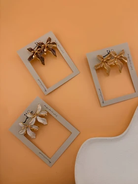 گوشواره گل میناکاری دفرمه