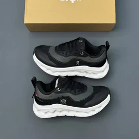 کفش آن رانینگ کلودتیلت مشکی سفید On Running QC Loewe Cloudtilt Black White