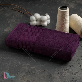 حوله حمامی طرح آرام رنگ بنفش تیره