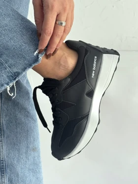 کتانی نیوبالانس کاراک 2327