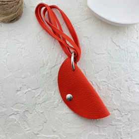 آویز کیف عینک قرمز طرح خاص، شیک و جذاب