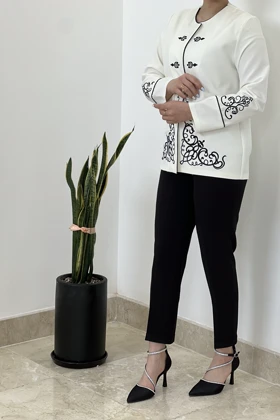 کت کرپ گلدوزی