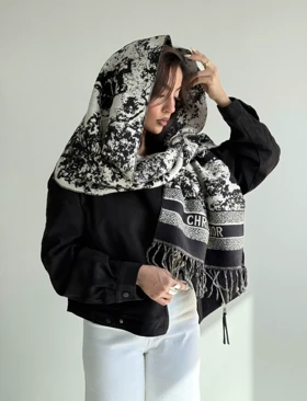 شال وارداتی کریستین دیور فوتر کد 400