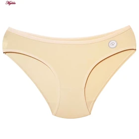 شورت زنانه پنبه‌ای کرم فیتن فرخ زادی کد 4080-100A