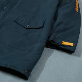 Size L-XL کاپشن اور اورجینال برند معتبر و مشهووور FILA ایتالیا (تاناکورا اورجینال)