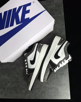 کتانی جردن وان