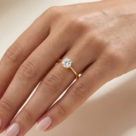 انگشتر زنانه مدل درخشش ابدی طرح طلا با نگین سولیتری