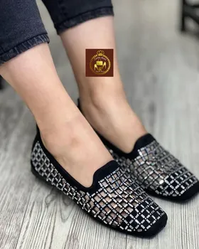 کالج بابت زنانه نگینی تخت