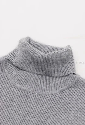 تاپ یقه اسکی بافت وارداتی کد1004597