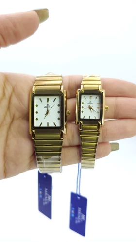 ساعت مچی ست مردانه و زنانه مما Mema 1123 ماندگاری رنگ بالا (طلایی)