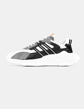 کفش ورزشی مردانه Adidas