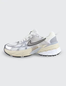 کفش دویدن زنانه نایکی V2K Run W