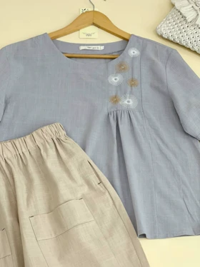 ست دو تیکه بلوز گلدوزی شده و شلوارک کد 2453