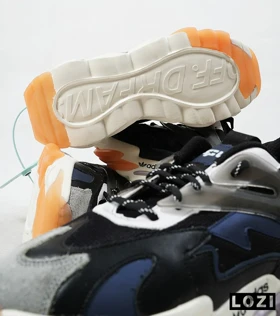 کفش کتانی مردانه مشکی آبی Adidas A700