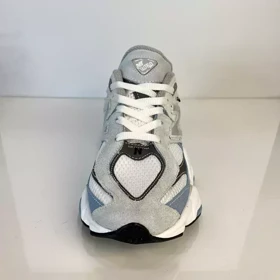 کفش روزمره مردانه نیوبالانس مدل 9060 با رویه چرم طوسی سفید