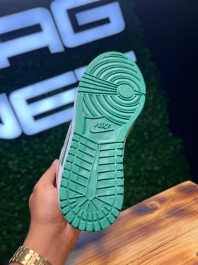 کتانی NIKE سفید سبز