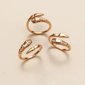 انگشتر طرح مار نگیندار – الهامگرفته از کالکشن Serpenti بولگاری