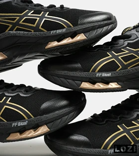 کفش کتانی مردانه مشکی طلایی ASICS GORETEX