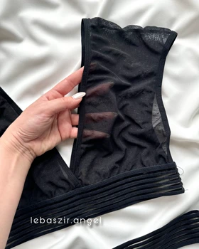 ست نیم‌تنه و شورت توری