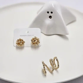 گوشواره گل مهره ای تارا کد 12