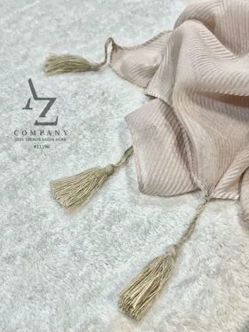 شال ساده برشکا پلیسه رنگ کرم پنکیکی مناسب تابستان