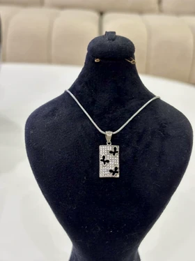 گردنبند نقره دخترانه نگین‌دار مدل آنا