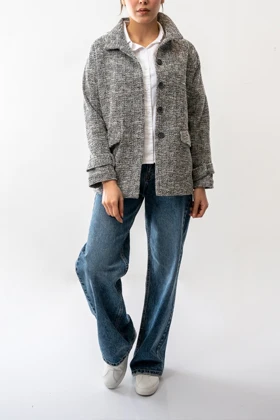 پالتو کوتاه جیب‌دار زنانه