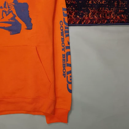 هودی انیمه، ضخیم و گرم بالا از pull & bear کد 237