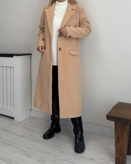 پالتو کتی Delia