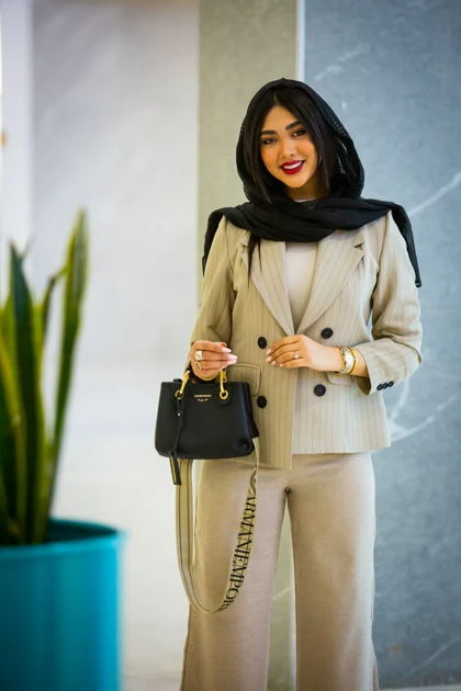 مانتو مازراتی دیپلمات ماهرخ