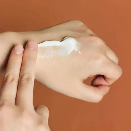 کرم مرطوب‌کننده و تسکین دهنده ماداگاسکار سنتلا پروبیو SKIN1004