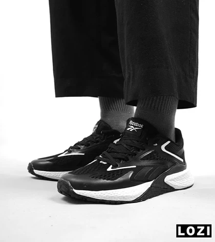 کفش کتانی مشکی سفید REEBOK Speed 21 TR