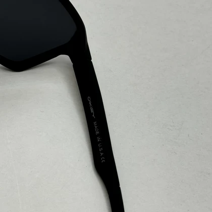 عینک اوکلی مستطیلی پلاریزه سبک OAKLEY آمریکایی مشکی کد WG83107