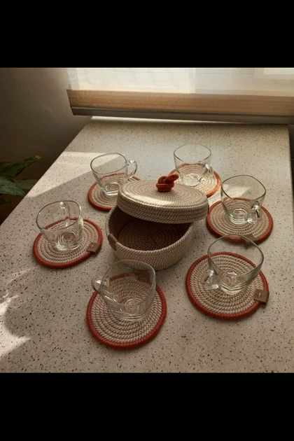 زیر لیوانی6 عددی همراه باکس درب دار