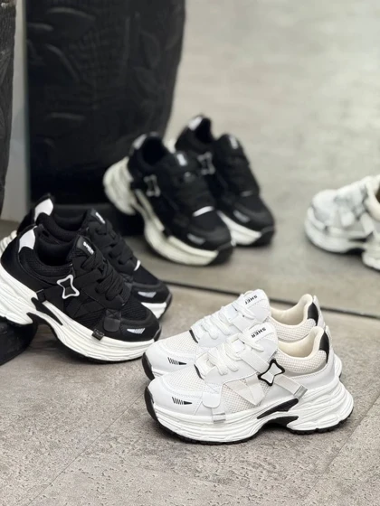 کتانی بغل پروانه ای