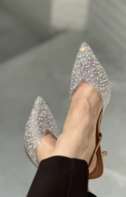 کفش طرح زارا