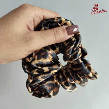 کش اسکرانچی ساتن سایز بزرگ طرح پلنگی کد 9