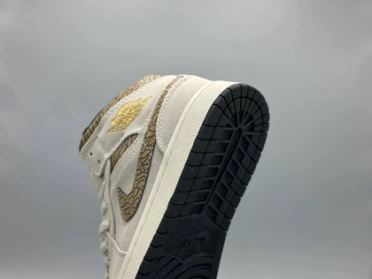 کتانی نایکی جردن1 الفنت کرم قهوه ای/Nike AJ1