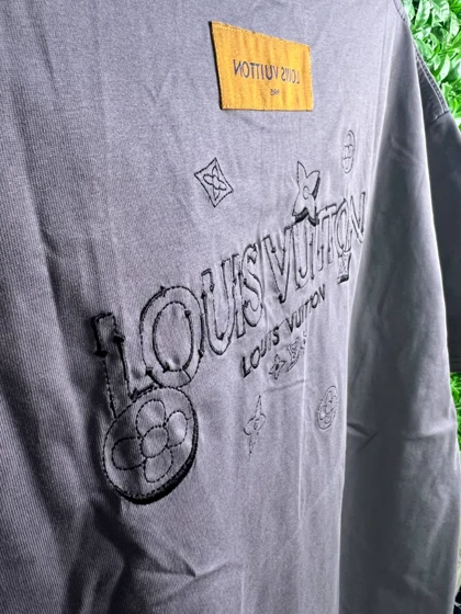 تیشرت Louis vuitton وارداتی طوسی