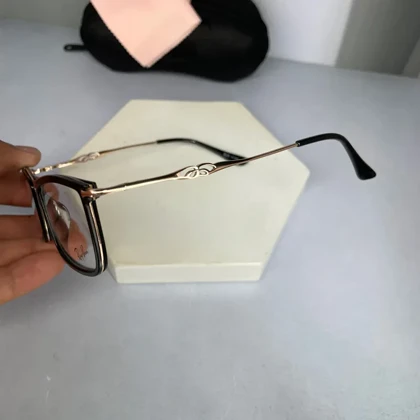 عینک طبی ریبن کد 8018 hc