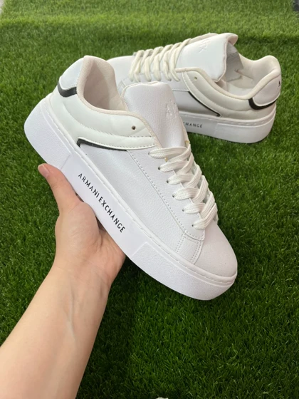 ونس ساده لژدار آرمانی الکس سفید کد 125 سایز 41 (3سانت لژ)