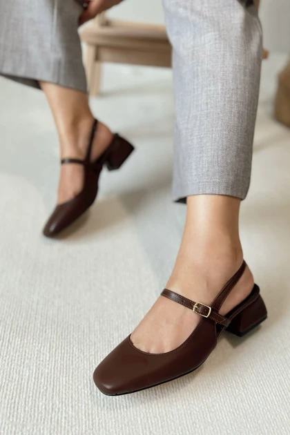 کفش پاشنه‌بلند کلاسیک زنانه polka-store polka-store