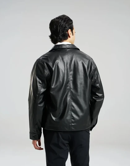 چرم دکمه دار